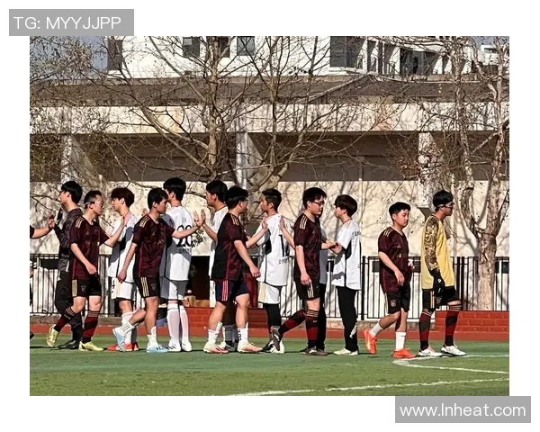 掌握足球技巧过人之道提升你的球场表现与自信心